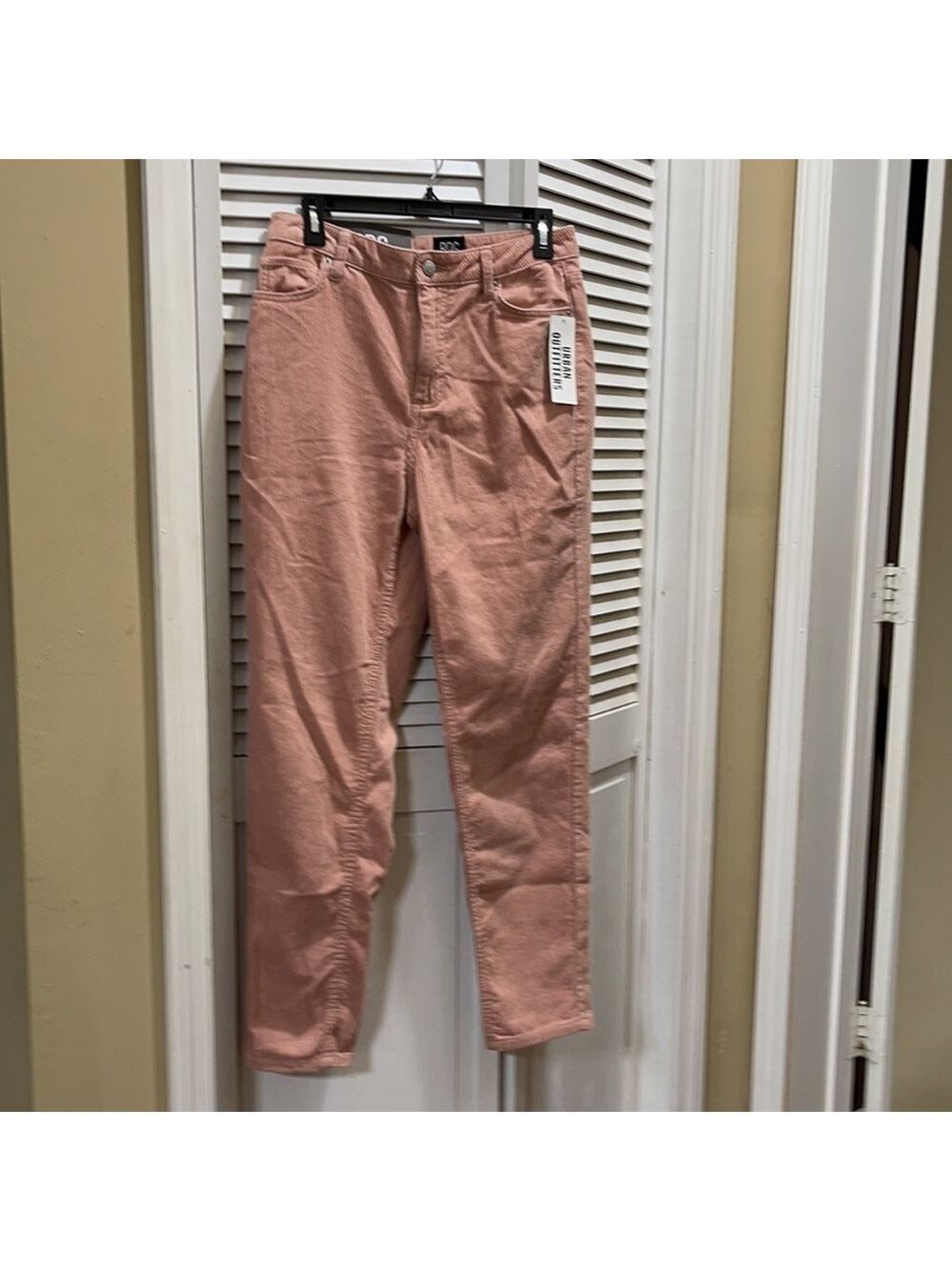 URBAN OUTFITTERS BDG E7